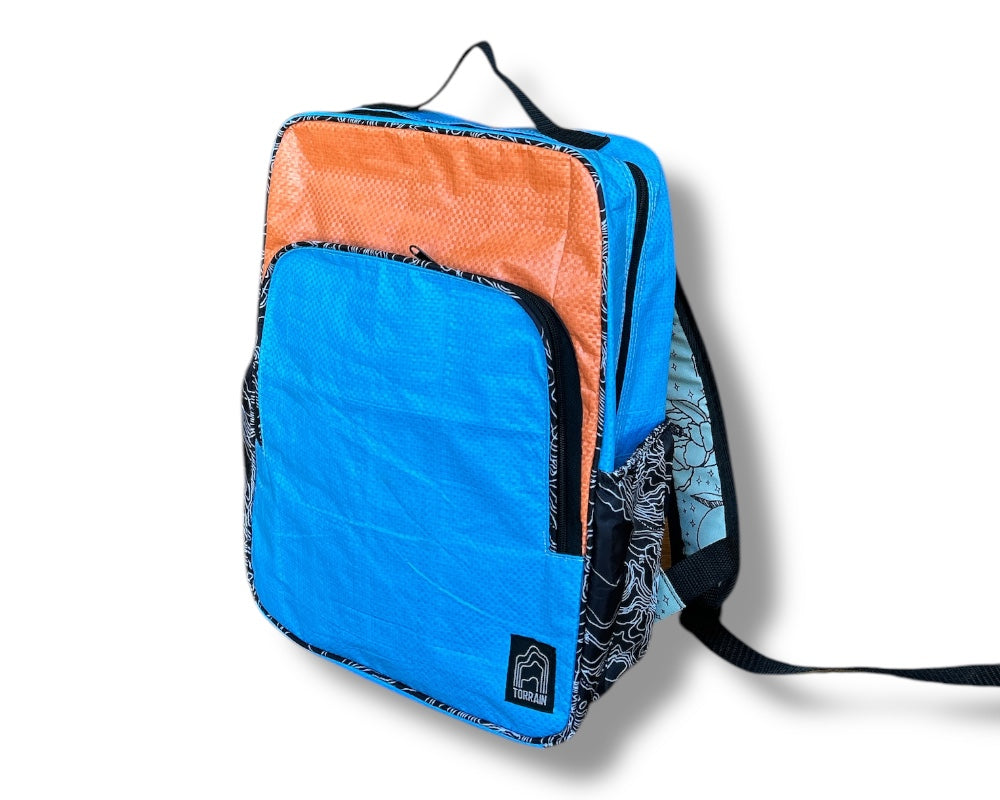 sustainable hiking daypack for school and outdoors