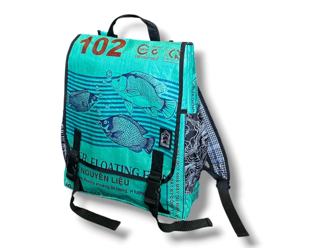 unique sustainable gift idea for adventure traveler