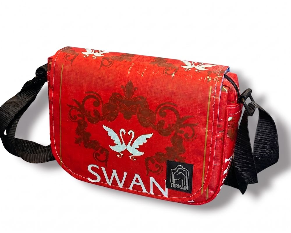 sustainable crossbody bag dopamine dressing