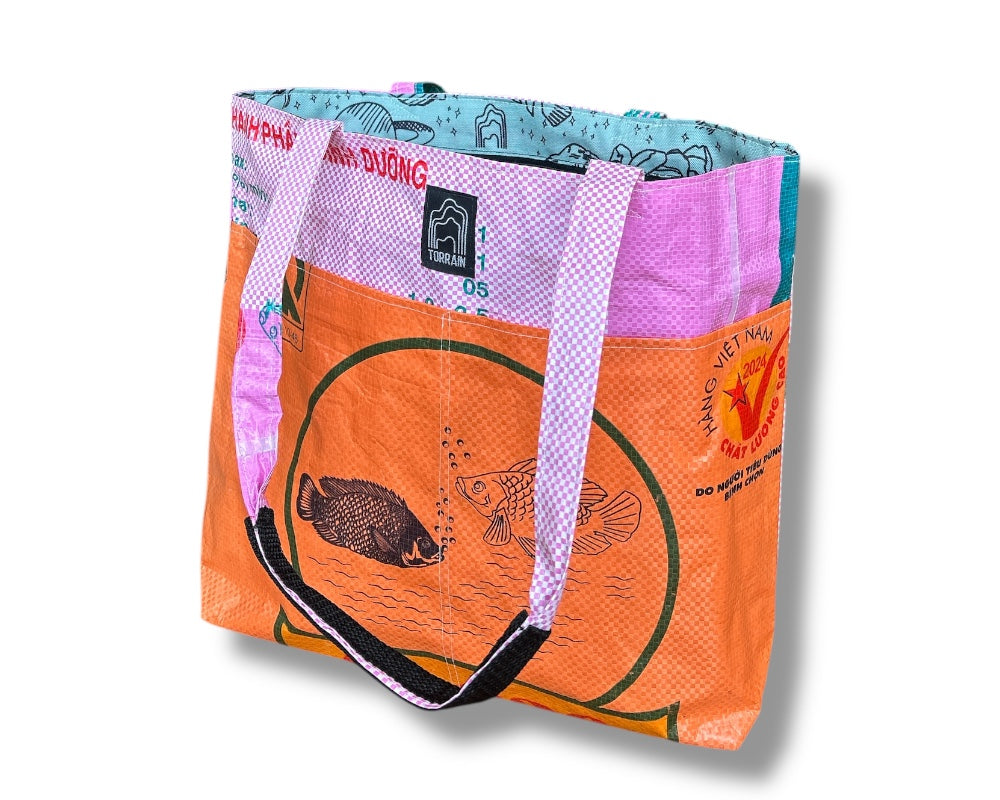 sustainable large travel tote