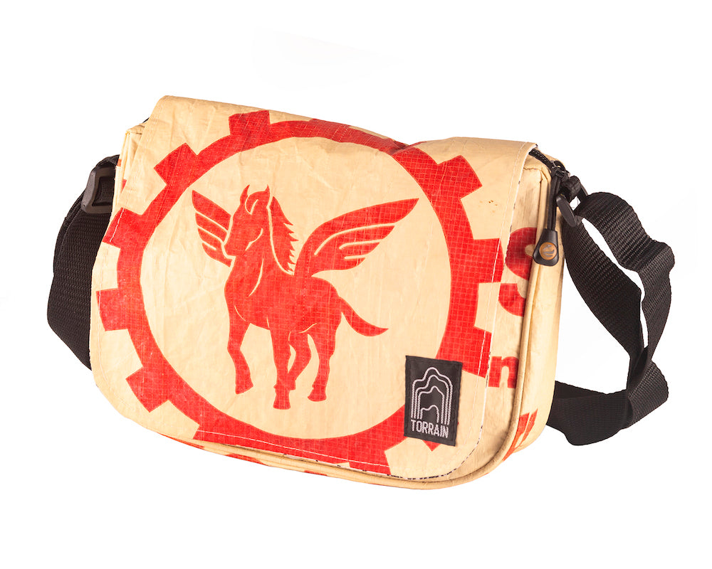 sustainable large messenger bags