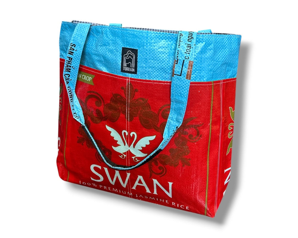primary color tote bag for eco-conscious commuter