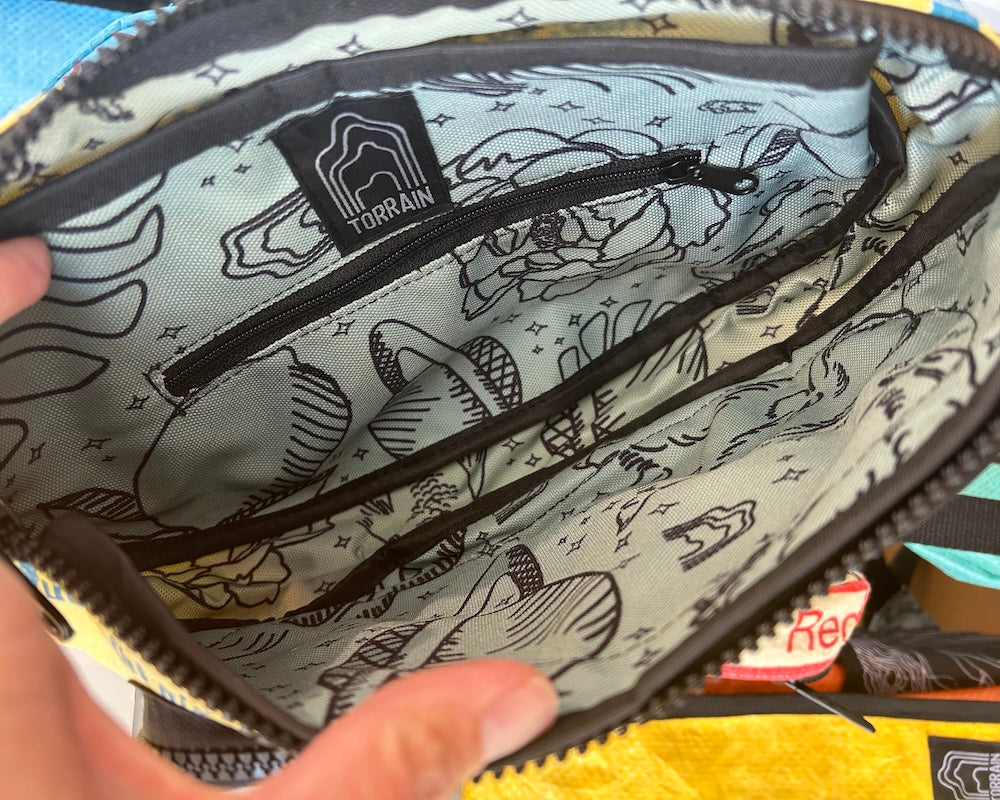 sustainable multi-compartment fanny pack