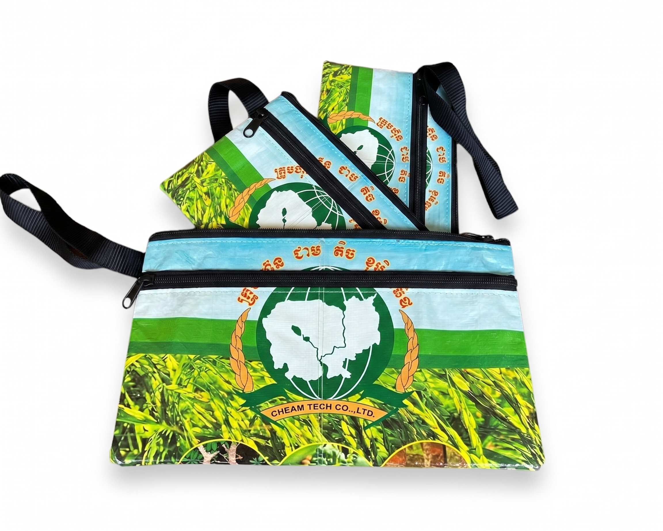 fashionable sustainable zippered pouch bags